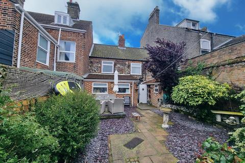 3 bedroom terraced house for sale, High Street, Gorleston