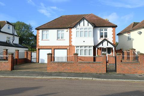 5 bedroom detached house for sale, Mckenzie Road, Broxbourne EN10