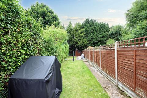 21 Titian Avenue, Bushey Heath, Bushey, WD23 4GB