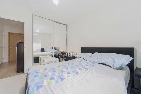 1 bedroom flat for sale, Kennet Island,  Reading,  Berkshire,  RG2