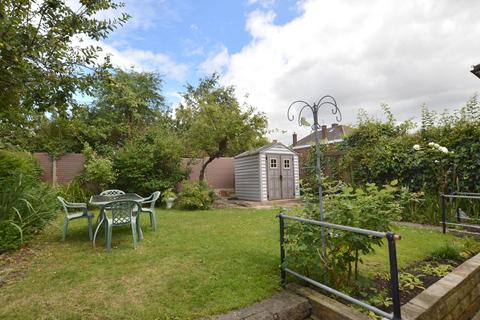 20 Bibury Road, Cheltenham, GL51 6BD