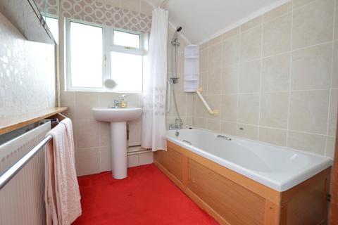 20 Bibury Road, Cheltenham, GL51 6BD