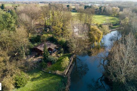 1 bedroom log cabin for sale, Water Lane, Renhold MK41