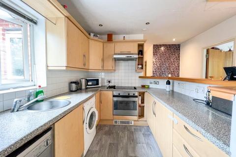 2 bedroom apartment to rent, Dearden Street :: Hulme, Manchester