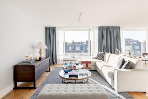 3 bedroom apartment to rent, Bourdon Street, London, W1K 3