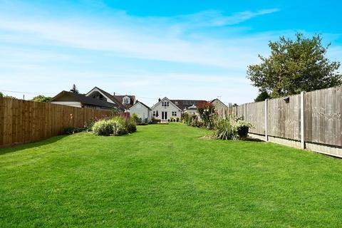 4 bedroom bungalow for sale, Cressing Road, Braintree, CM7