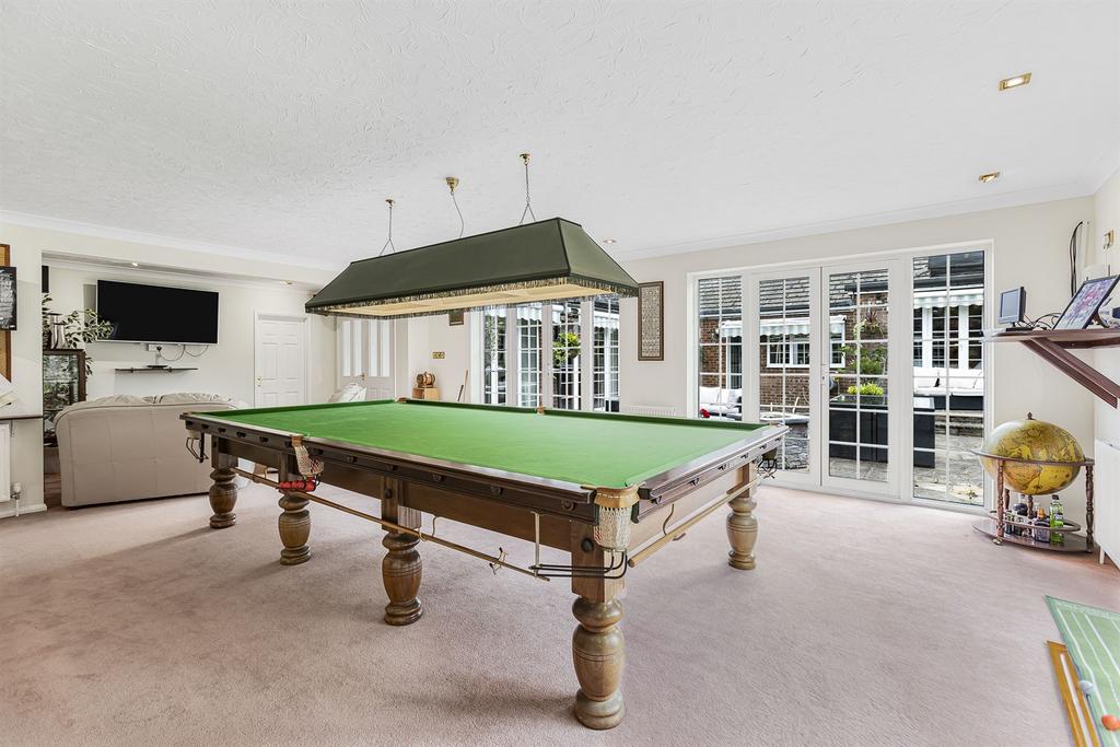 Snooker/Games Room
