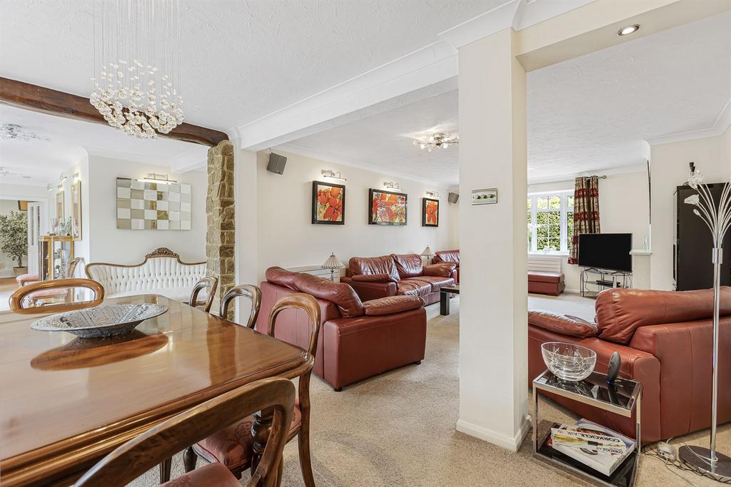 Living/Dining Room