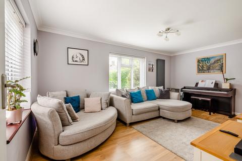 3 bedroom end of terrace house for sale, Plantation Way, Amersham