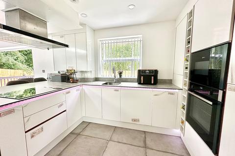 5 bedroom detached house for sale, Hindley Close, Preston PR2