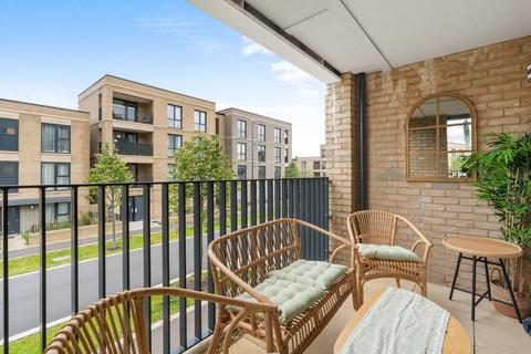 2 bedroom flat for sale, Osprey Drive, Trumpington, CB2