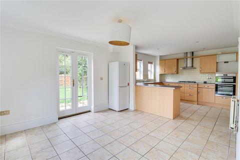 12 Strawberry Crescent, London Colney, St Albans, AL2 1US