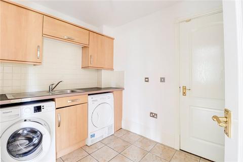 12 Strawberry Crescent, London Colney, St Albans, AL2 1US