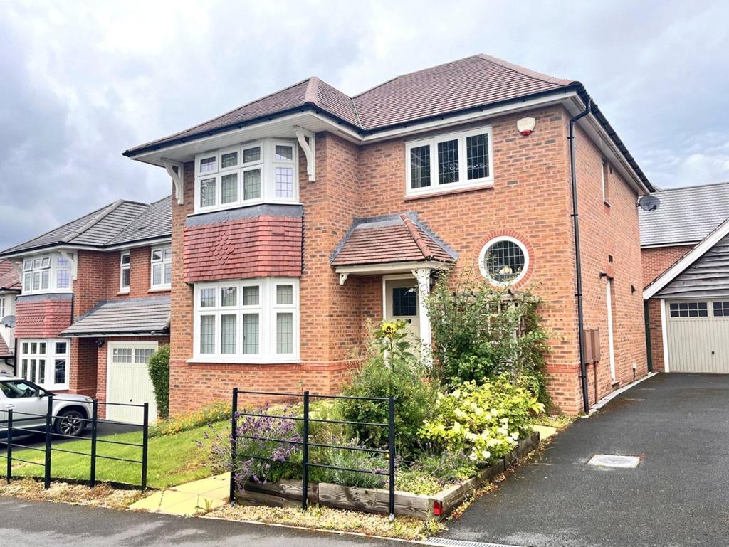 Juniper Road, Shrewsbury, Shropshire... 3 bed detached house for sale