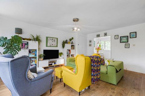 98 Park Meadow, Hatfield, AL9 5HE