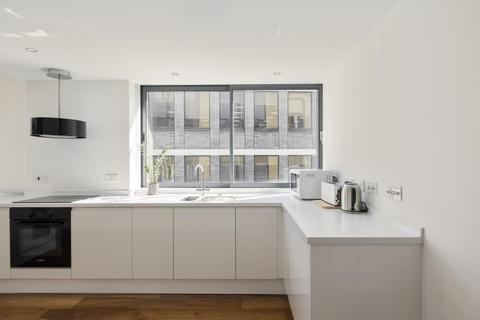 4 bedroom apartment to rent, Vetro Building, London EC2A