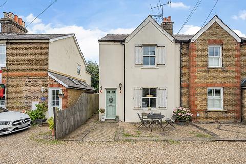 3 bedroom semi-detached house for sale, Carters Road, Epsom KT17