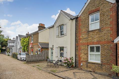 3 bedroom semi-detached house for sale, Carters Road, Epsom KT17