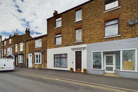 4 bedroom end of terrace house for sale, George Street, Driffield, YO25 6RA