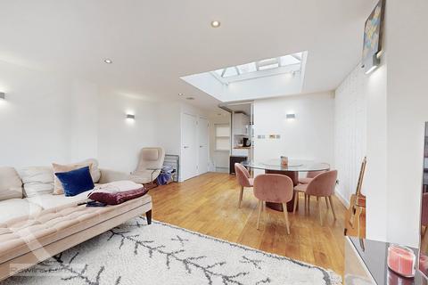 2 bedroom duplex to rent, South Molton Street, London W1K