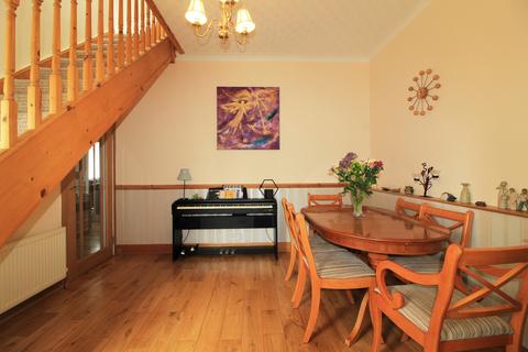 21 Allanvale Road, Prestwick, KA9 1QX