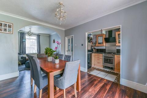 3 bedroom end of terrace house for sale, Bankfoot Road, Bromley, BR1