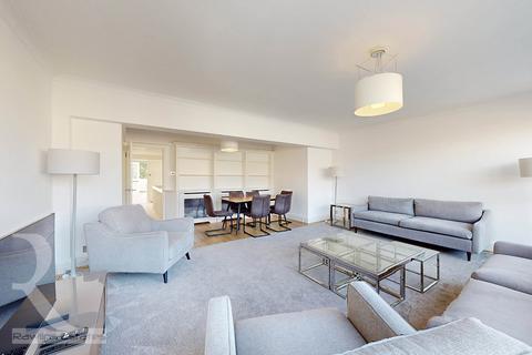 3 bedroom apartment to rent, St. James's Square, London SW1Y