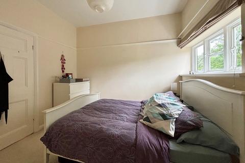 72b Wickham Road, Beckenham, BR3 6QH