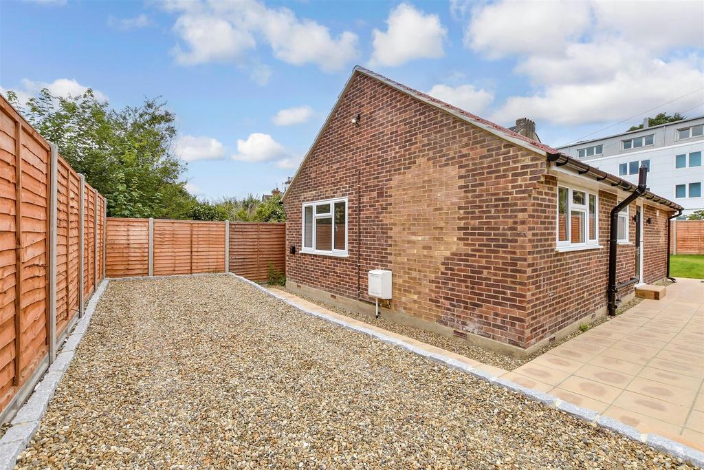 Driveway/Parking