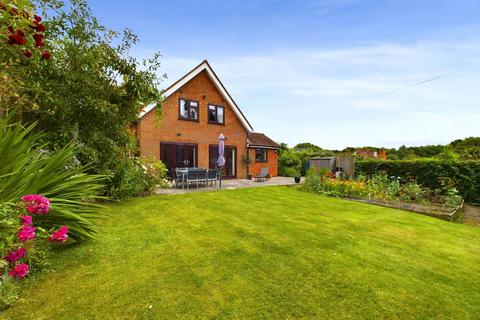 4 bedroom detached house for sale, Church Road, Frieth HP14