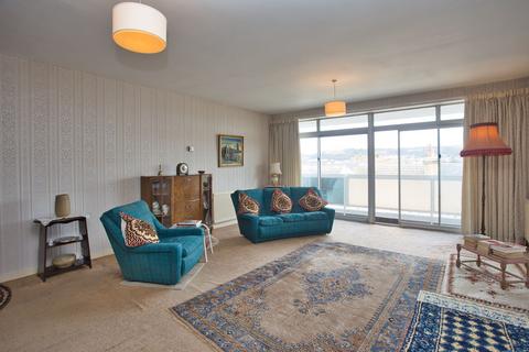 2 bedroom flat for sale, West Cliff Gardens, Folkestone, CT20