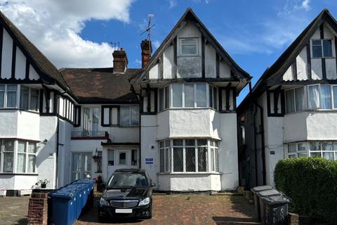 2 bedroom flat for sale, Flat 3, 58 Highfield Avenue, Golders Green, London, NW11 9UD