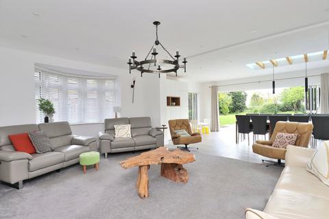 4 bedroom detached house for sale, Beehive Lane, Chelmsford CM2