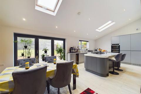 11 Tuffley Lane, Tuffley, Gloucester, GL4 0DT