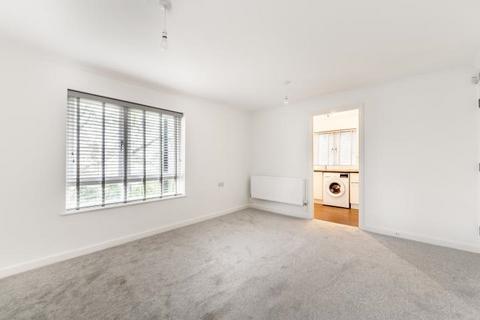 1 bedroom flat for sale, 1 Worcester Close, London, NW2 6YQ