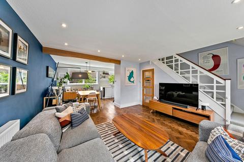 133 Perryfield Way, Richmond, TW10 7SN