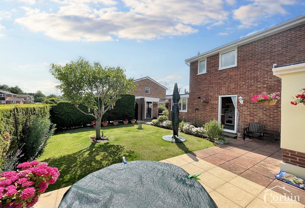 Runnymede Avenue, Bournemouth, Dorset 4 bed detached house for sale £