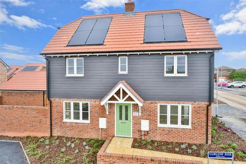 3 bedroom detached house for sale, Blake Gardens, Scocles Road, Minster-On-Sea, Sheerness, Kent