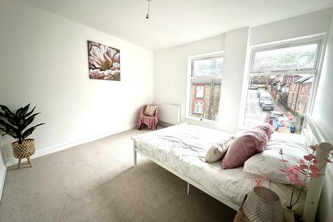 321 Brithweunydd Road, Trealaw, Tonypandy, CF40 2NY