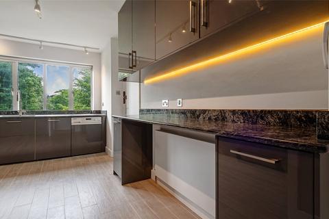 3 bedroom flat for sale, Addison Road, London, W14