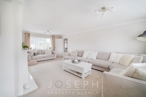 16 Snowcroft, Capel St Mary, Ipswich, IP9 2UT