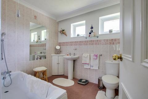 34 Ashley Park, Ashley Heath, Ringwood, BH24 2HB