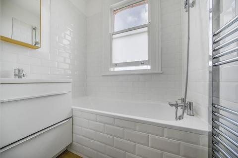 45 Moring Road, London, SW17 8DN