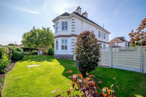 4 bedroom detached house for sale, Belle Vue Gardens, Shrewsbury, Shropshire