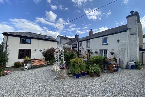 4 bedroom terraced house for sale, Lifton, Devon