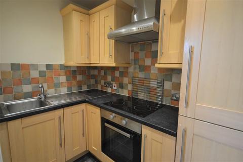 2 bedroom flat for sale, Leominster, Herefordshire HR6