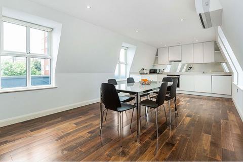 1 bedroom flat for sale, Baroc House, Greyhound Road, London, Greater London, W6 8NL