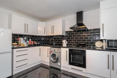 4 bedroom terraced house to rent, Ashmore Road, London, W9