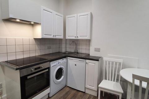 1 bedroom ground floor flat to rent, Lascotts Road, Palmers Green