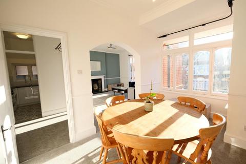 undefined, Compton Road, Winchmore Hill